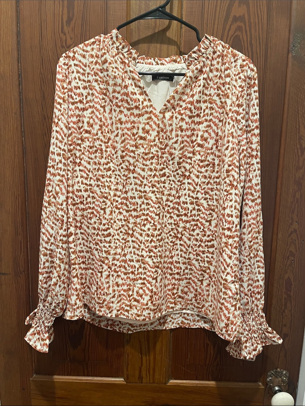 Fashion Brand Company Rust and White Printed V-Neck Blouse